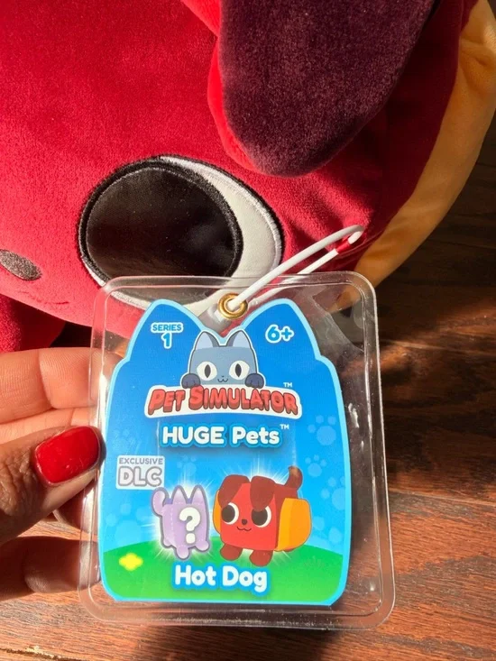 Pet Simulator 99 Huge Pet Hot Dog Plush With "Exclusive DLC" - Picture 6 of 8